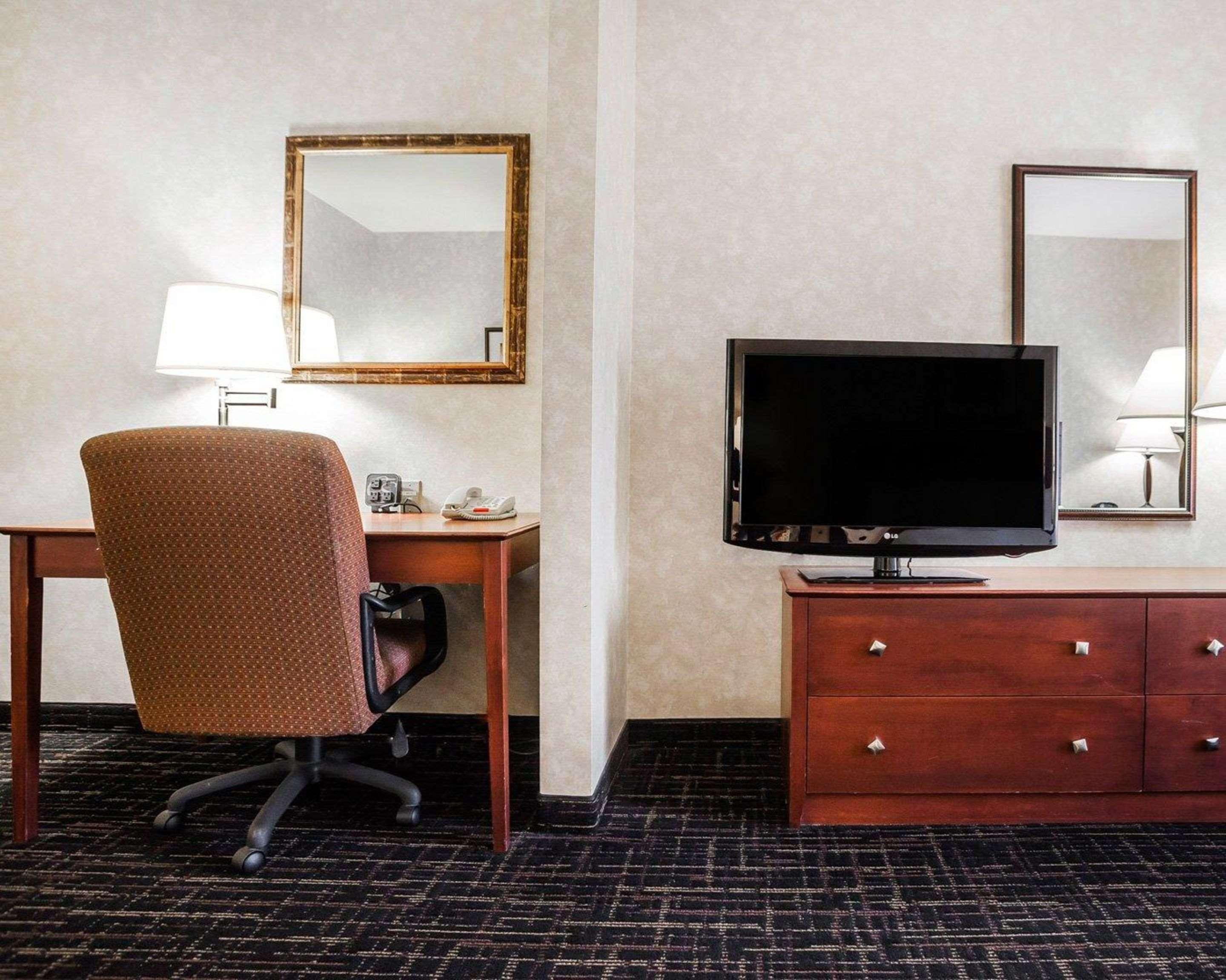 فندق إندبيندينسفي  كومفورت سويتس إنديبندنس - كانساس سيتي المظهر الخارجي الصورة